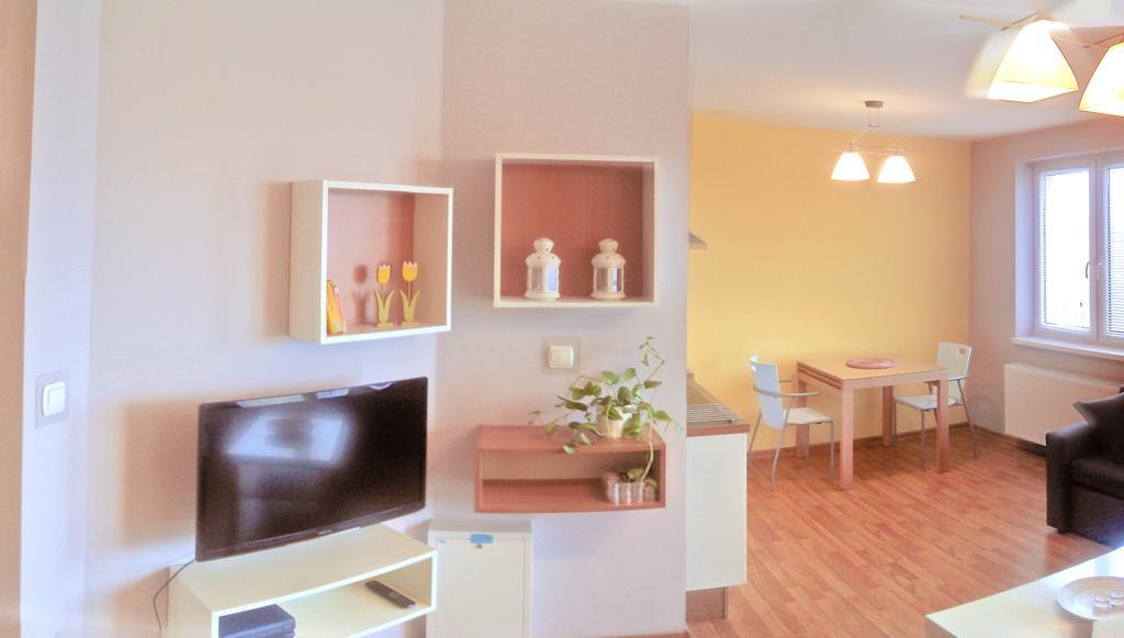 Tahiti Appartement Wrocław Buitenkant foto